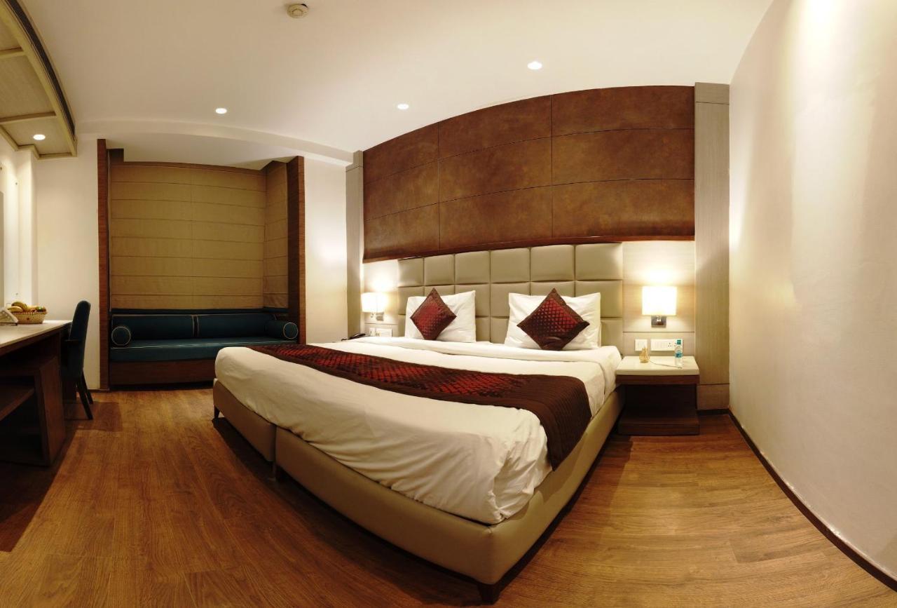 Hotel Lemonwood By F9 - Trivoli Garden Chhatarpur