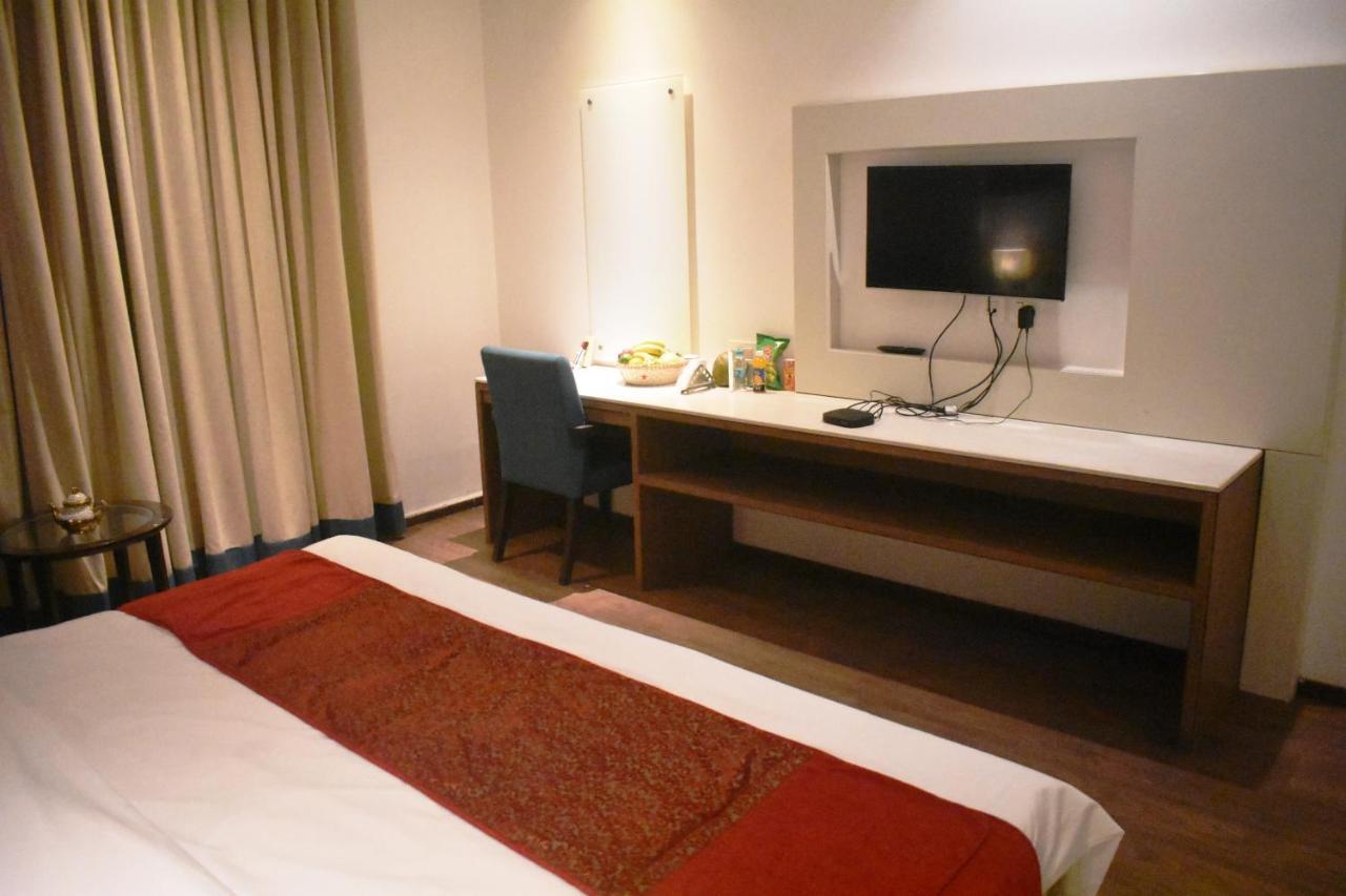 Hotel Lemonwood By F9 - Trivoli Garden Chhatarpur