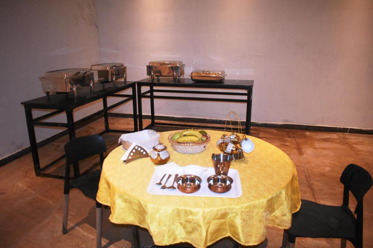 Hotel Lemonwood By F9 - Trivoli Garden Chhatarpur New Delhi