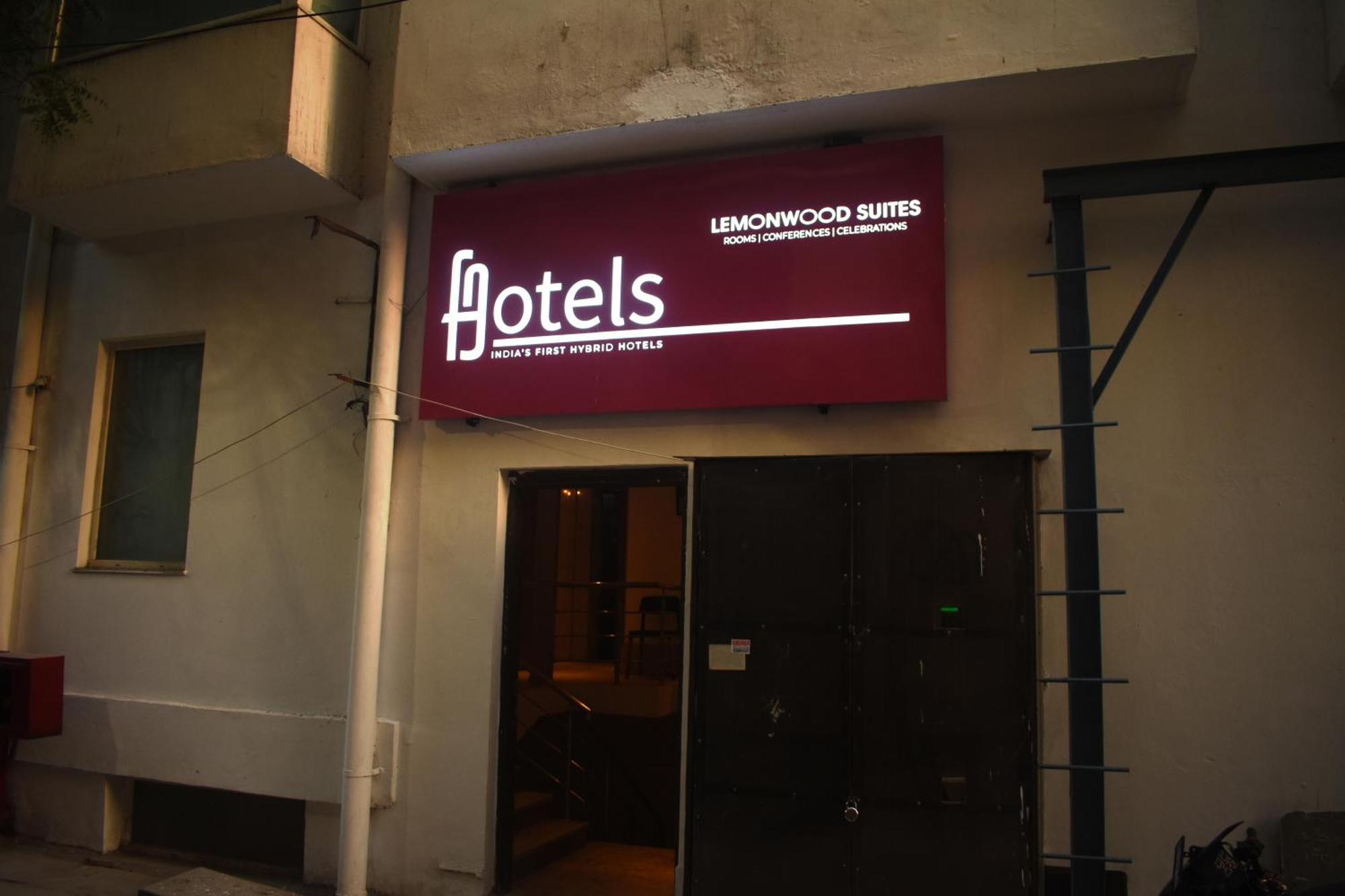 Lemonwood By F9 - Trivoli Garden Chhatarpur Hotel